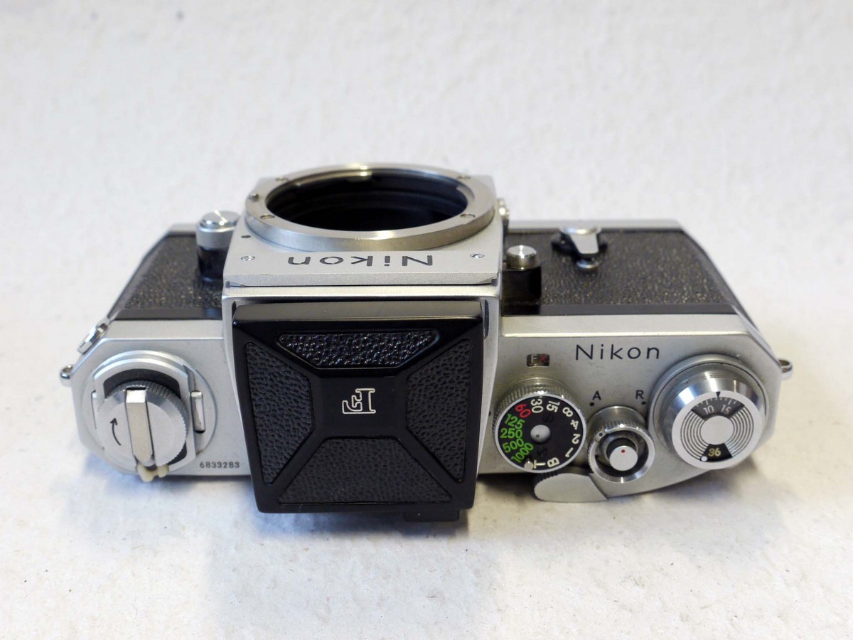mwclassiccameras-20241206-272 Nikon F Chrome (No.6833283) with Waist-Level Finder