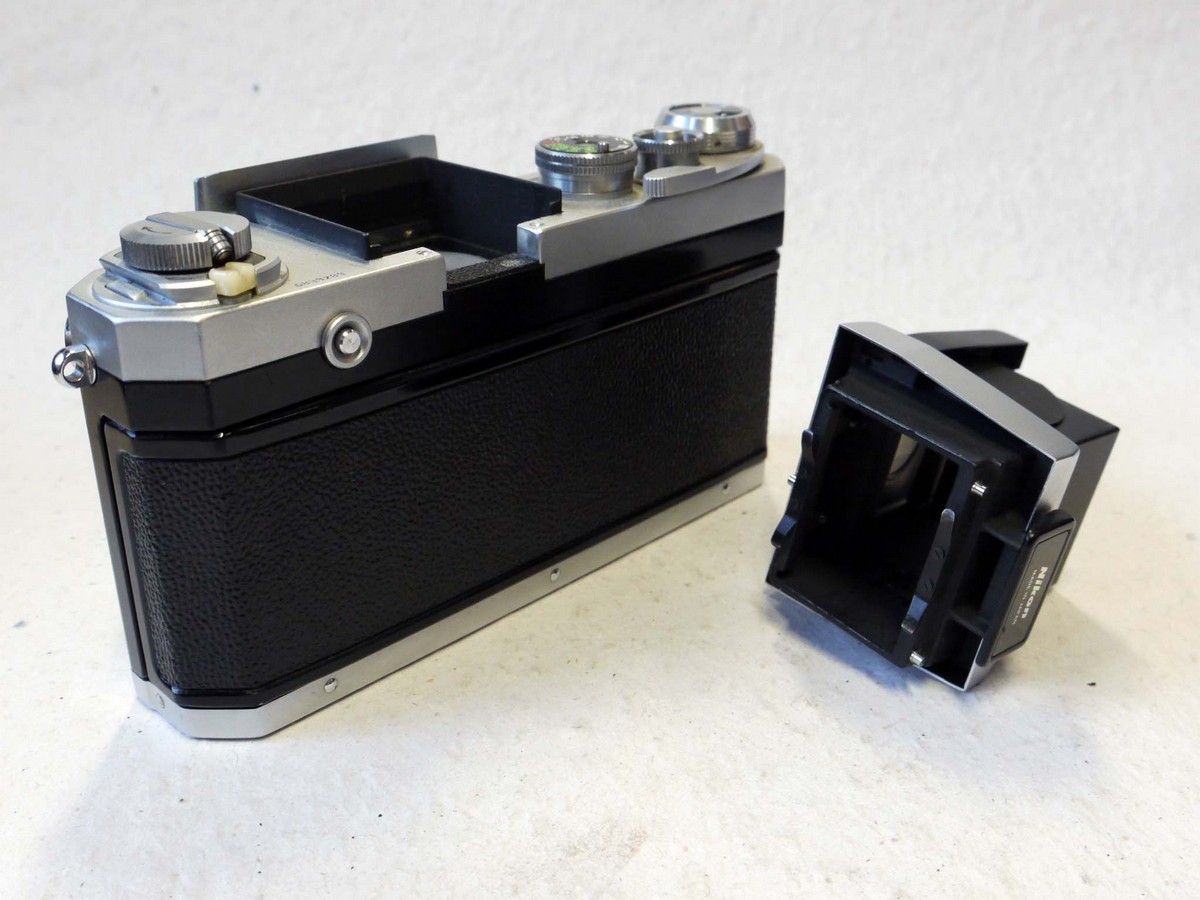 mwclassiccameras-20241206-275 Nikon F Chrome (No.6833283) with Waist-Level Finder