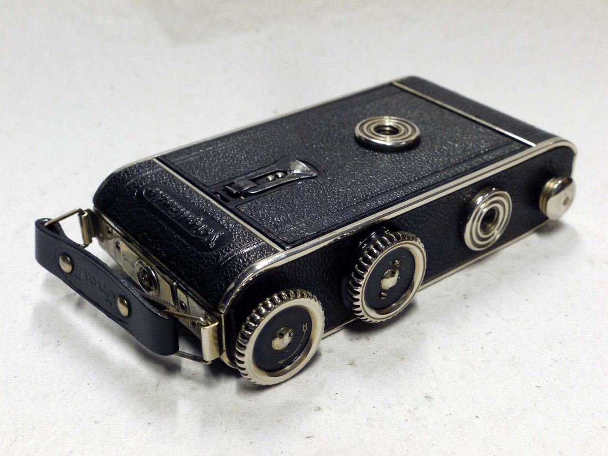 mwclassiccameras-20241206-423 Voigtlander Inos II 6x9 folding camera with Art-Deco patterned fittings, with 10.5cm f4.5 Heliar uncoated lens in Compur shutter + leather case