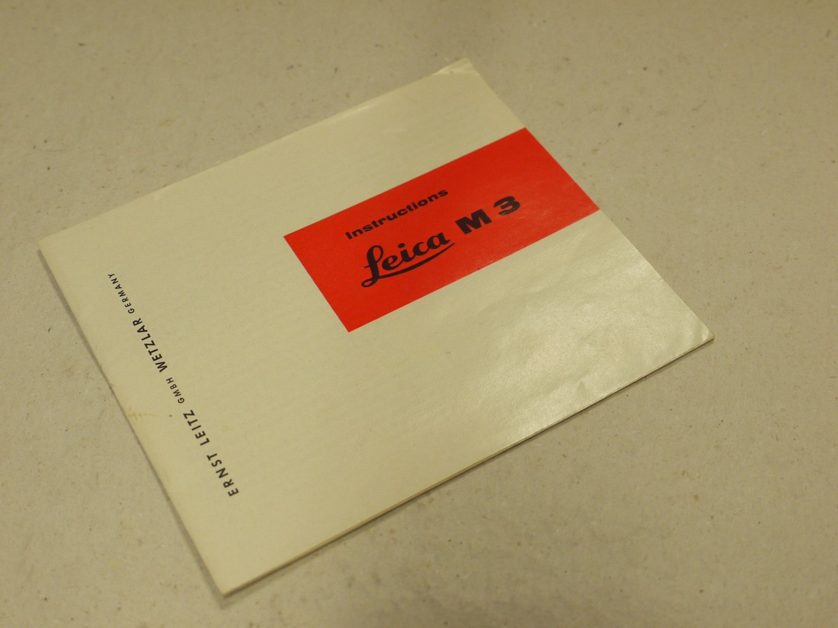 mwclassiccameras-20241219-135 Leitz Leica M3 Original Instructions c1965, with cover. 28 pages in English