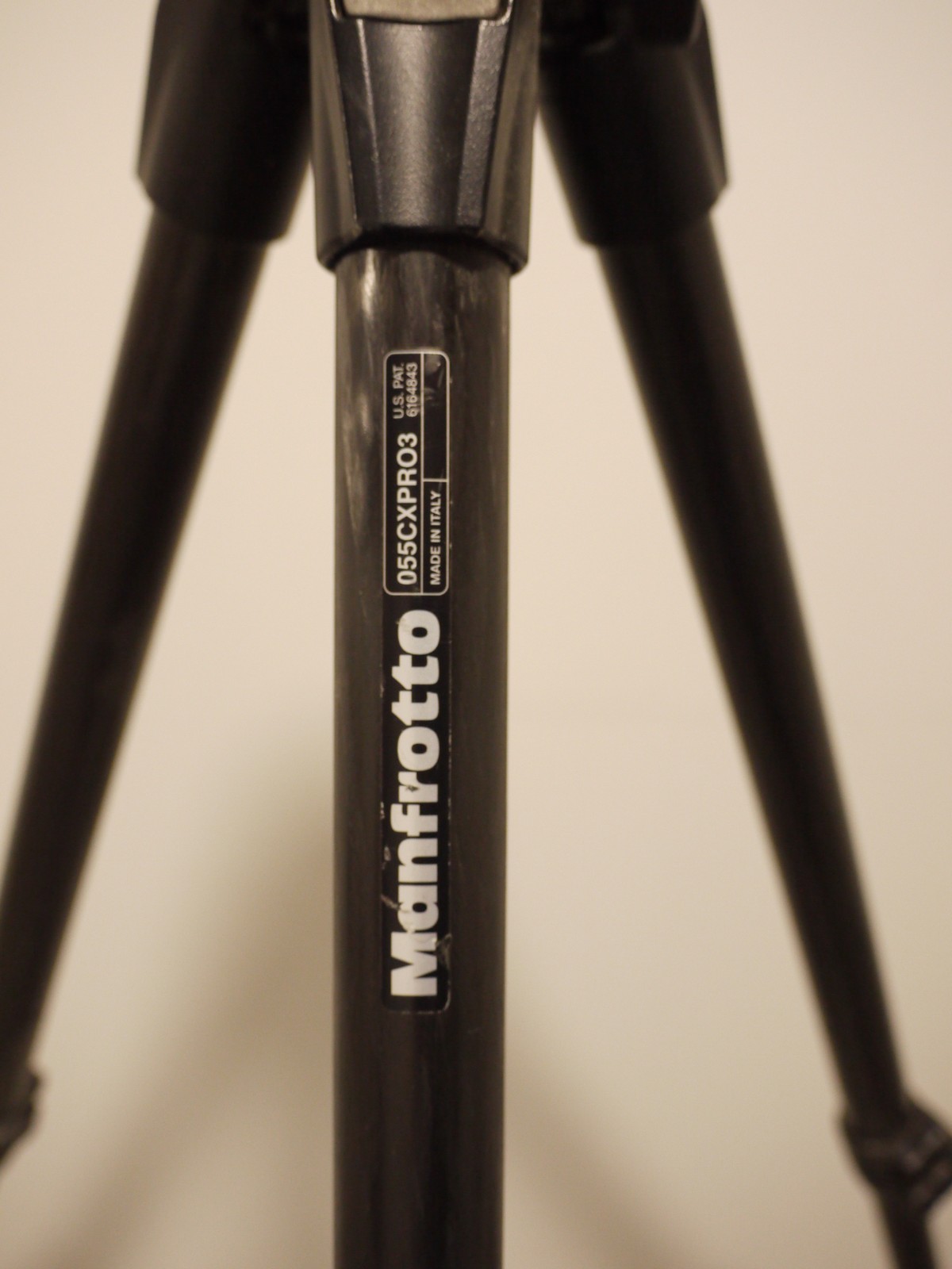 mwclassiccameras-20250103-206 Manfrotto 055CXPRO3 Carbon Fibre/Magnesium Tripod with Starndard Head
