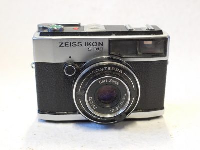 Zeiss Ikon Contessa S310 35mm CDS Aperture Priority Auto Metered Camera with 40mm f2.8 Tessar lens. NEEDS SERVICE