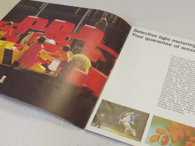 Leitz "Leicaflex SL2" Brochure c1974. 40 pages in English
