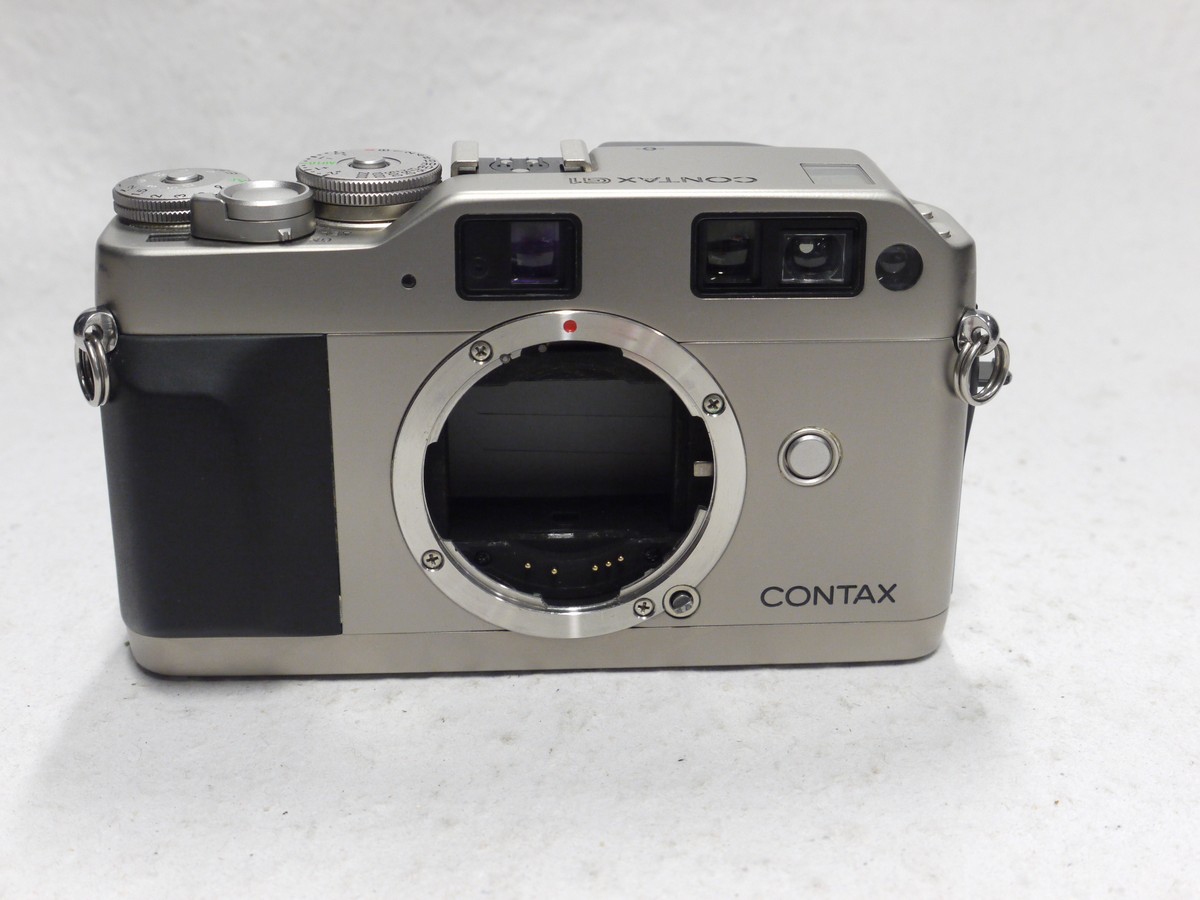 mwclassiccameras-20250110-246 Contax G1 35mm Autofocus, Motorised camera, Grey finish + 45mm f2 Planar T* interchangeable lens, with Contax front cap