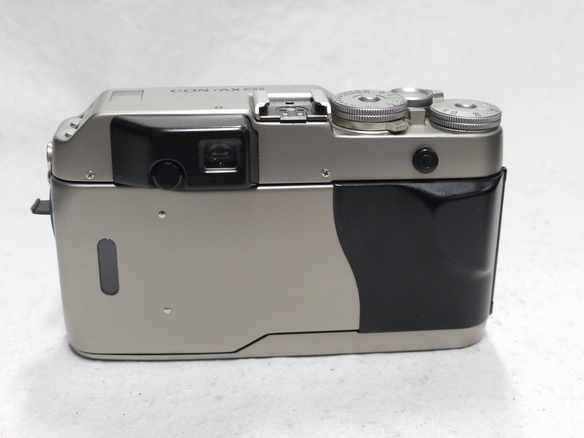 mwclassiccameras-20250110-247 Contax G1 35mm Autofocus, Motorised camera, Grey finish + 45mm f2 Planar T* interchangeable lens, with Contax front cap