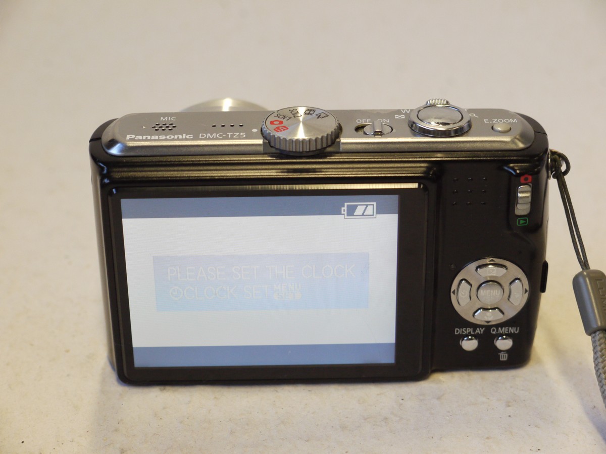 mwclassiccameras-20250110-38 Panasonic Lumix DMC TZ5 9.1MP Digital Compact Camera, Black, with LEICA 4.7-47mm f3.3-4.9 DC Vario Emar ASPH 10X Optical Zoom lens + Strap, 2 x Batteries + Charger