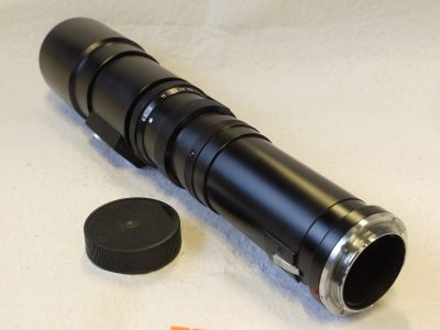 Leitz Wetzlar 400mm f6.8 Telyt lens (No.2514784) with tripod mount, wIilt-in lens hood & removable R mount + makers caps