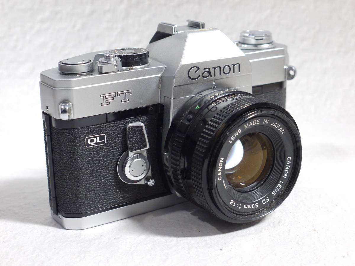 mwclassiccameras-20250124-1 Canon FT QL 35mm SLR, chrome + 50mm f1.8 FD mount lens