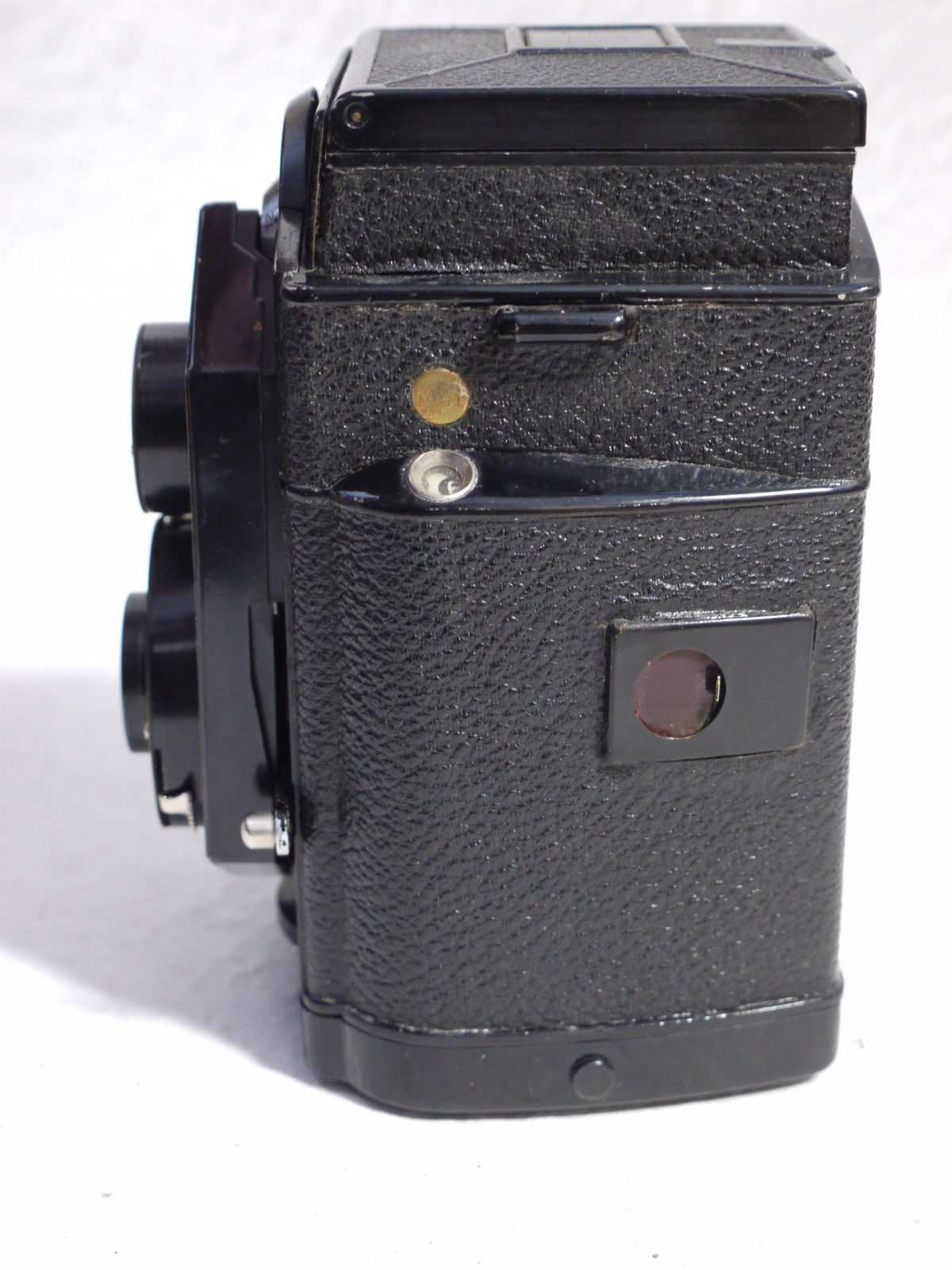 mwclassiccameras-20250124-100 Zeiss Ikon Ikoflex I 850/16 ("Coffee Can" model) with 8cm f4.5 Novar Anastigmat lens + Tan leather carrying case