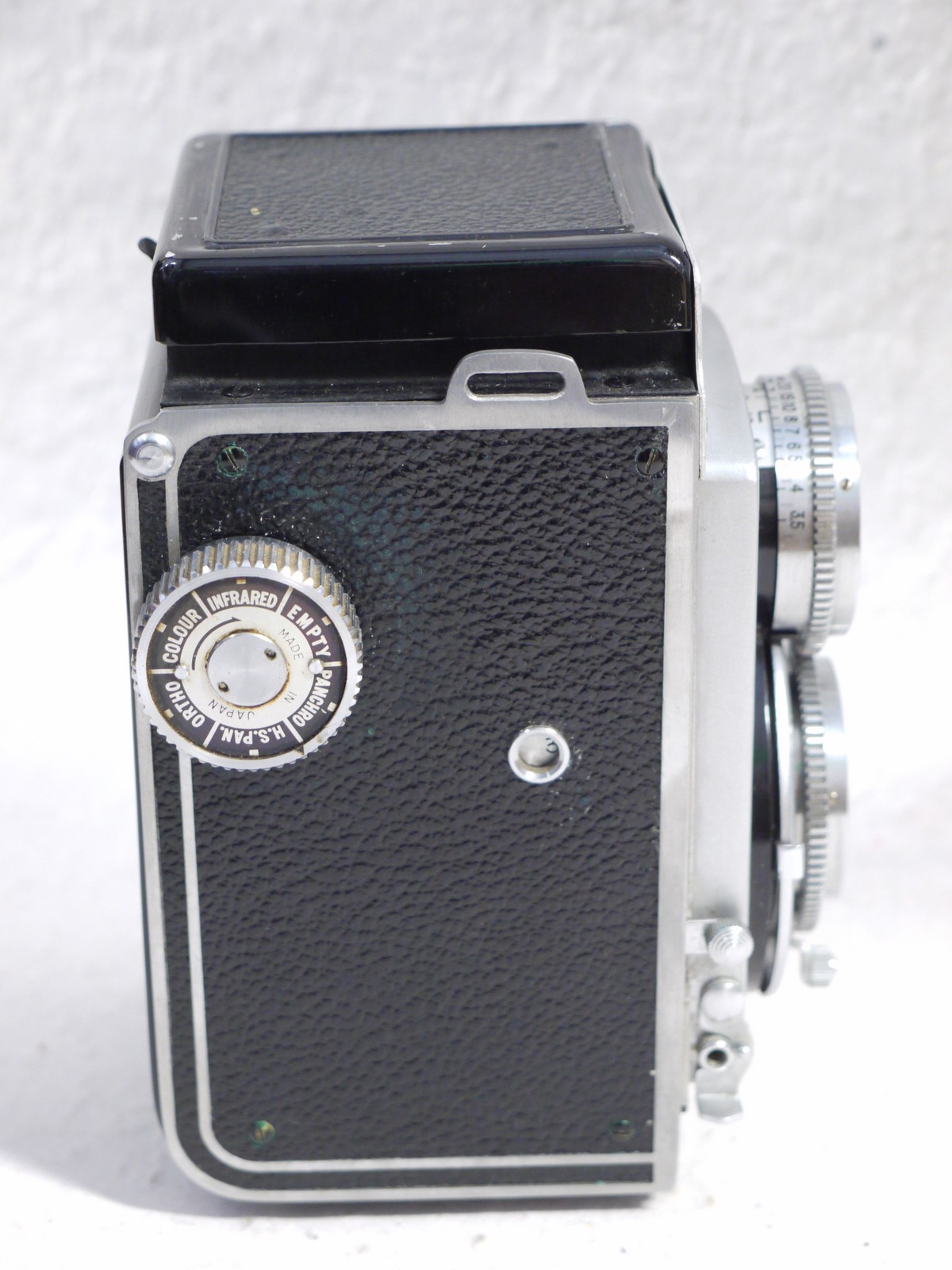 mwclassiccameras-20250124-120 Mamiyaflex 6x6 TLR with Setagaya Koki 7.5cm f3.5 Sekor lens in Merit shutter. UNCOMMON