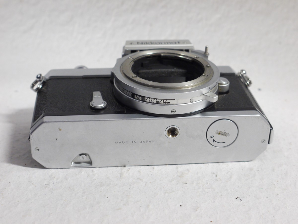 mwclassiccameras-20250124-168 Nikon Nikkormat FTN 35mm SLR body, chrome + ER case with strap
