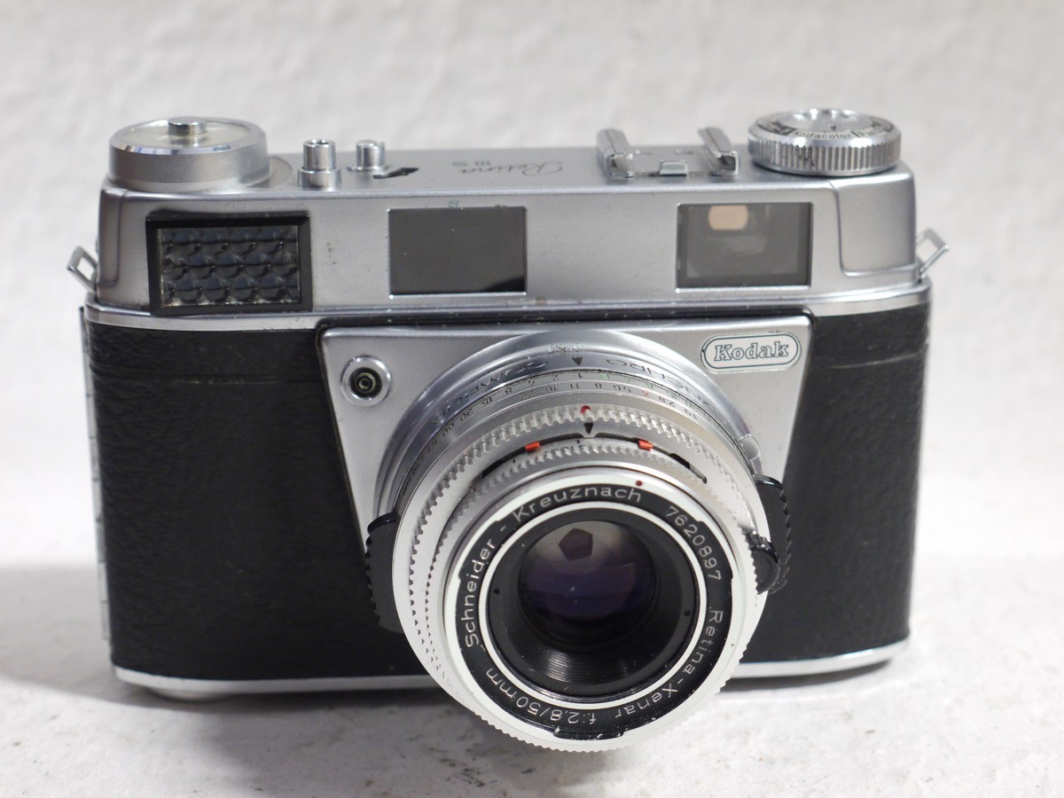 mwclassiccameras-20250124-184 Kodak Retina IIIS 35mm Selenium metered coupled rangefinder camera with 2 bright-line finder frames + Schneider 50mm f2.8 Xenar interchangeable Deckel mount lens, Kodak Yellow screw-in filter