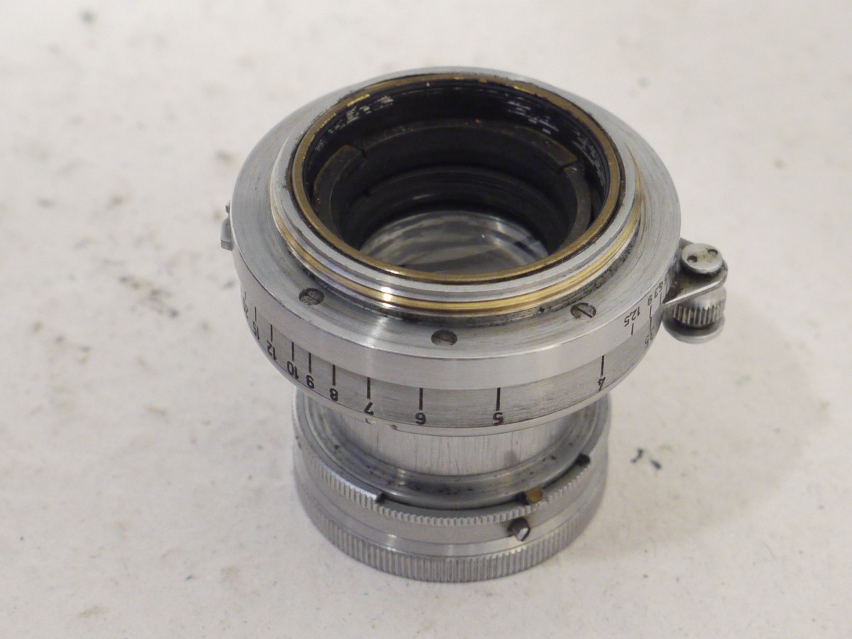 mwclassiccameras-20250124-204 Leitz Wetzlar 50mm f2 Summar-L39 uncoated chrome collapsible lens, with black front face (No.333309)