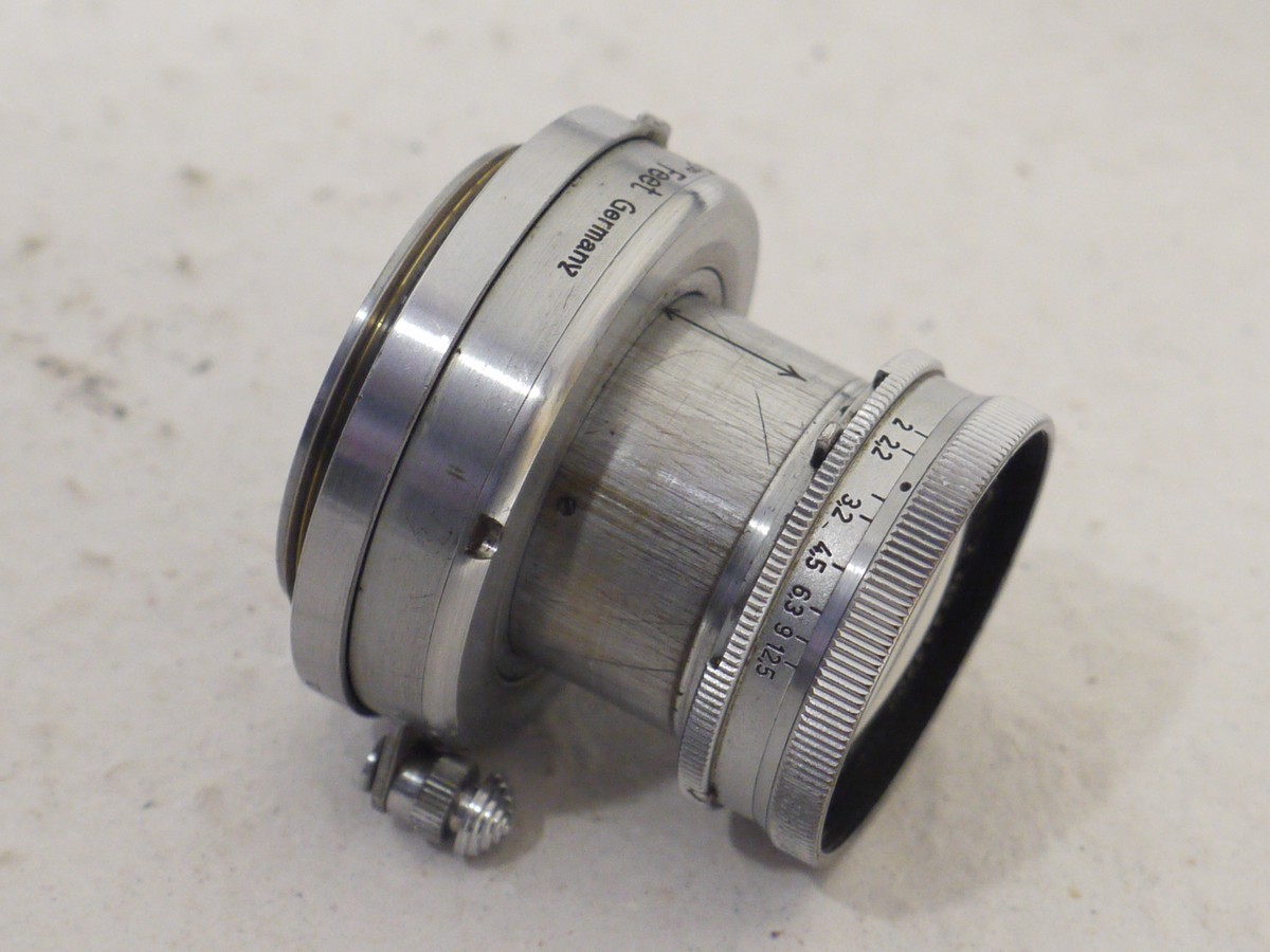 mwclassiccameras-20250124-205 Leitz Wetzlar 50mm f2 Summar-L39 uncoated chrome collapsible lens, with black front face (No.333309)