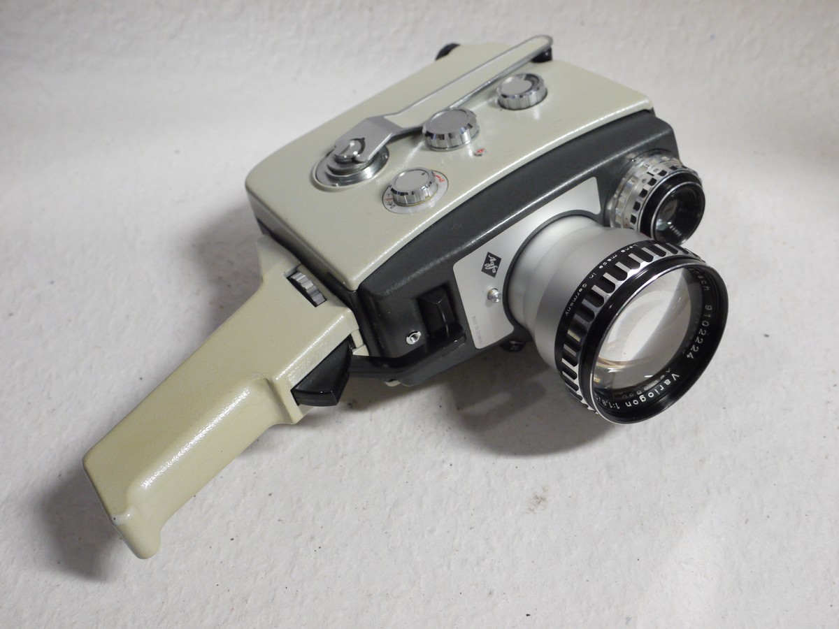 mwclassiccameras-20250124-263 Agfa Movex Reflex Standard 8 Spring motorized camera with Schneider 7.8-37.5mm f1.8 Variogon & Agfa 13mm f1.8 Movestar interchangeable bayonet mount lenses, hand grip, 5 x Film Cassettes, Three Filters, Lens Hood, Hand Strap & Agfa Outfit case