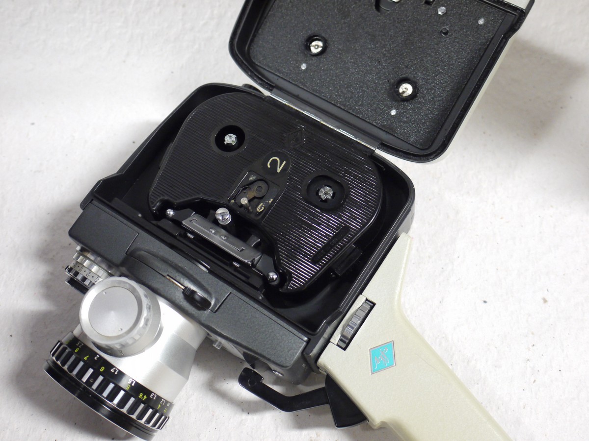 mwclassiccameras-20250124-265 Agfa Movex Reflex Standard 8 Spring motorized camera with Schneider 7.8-37.5mm f1.8 Variogon & Agfa 13mm f1.8 Movestar interchangeable bayonet mount lenses, hand grip, 5 x Film Cassettes, Three Filters, Lens Hood, Hand Strap & Agfa Outfit case