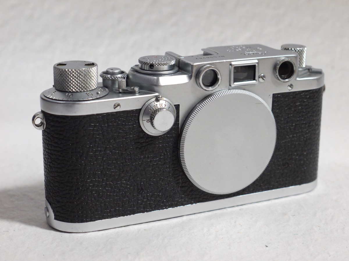 mwclassiccameras-20250124-35 Leica IIIf Black Dial Body, L39 mount + Body Cap