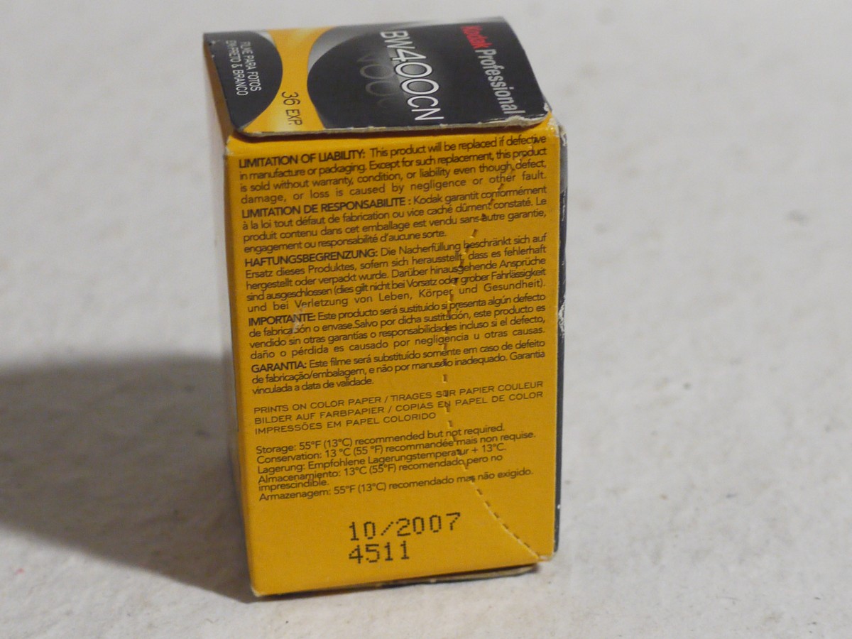 mwclassiccameras-20250124-365 Kodak Professional BW400CN 400 ASA Black & White 36 Exposure Film, Expiry 2007. Sealed in original Cannister & Box