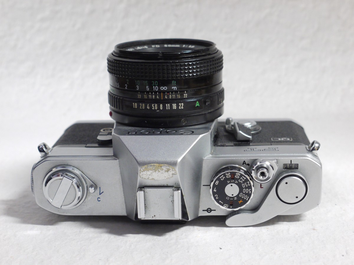 mwclassiccameras-20250124-4 Canon FT QL 35mm SLR, chrome + 50mm f1.8 FD mount lens