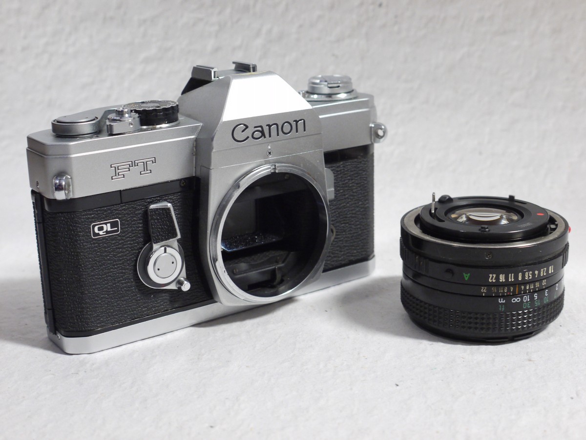 mwclassiccameras-20250124-6 Canon FT QL 35mm SLR, chrome + 50mm f1.8 FD mount lens