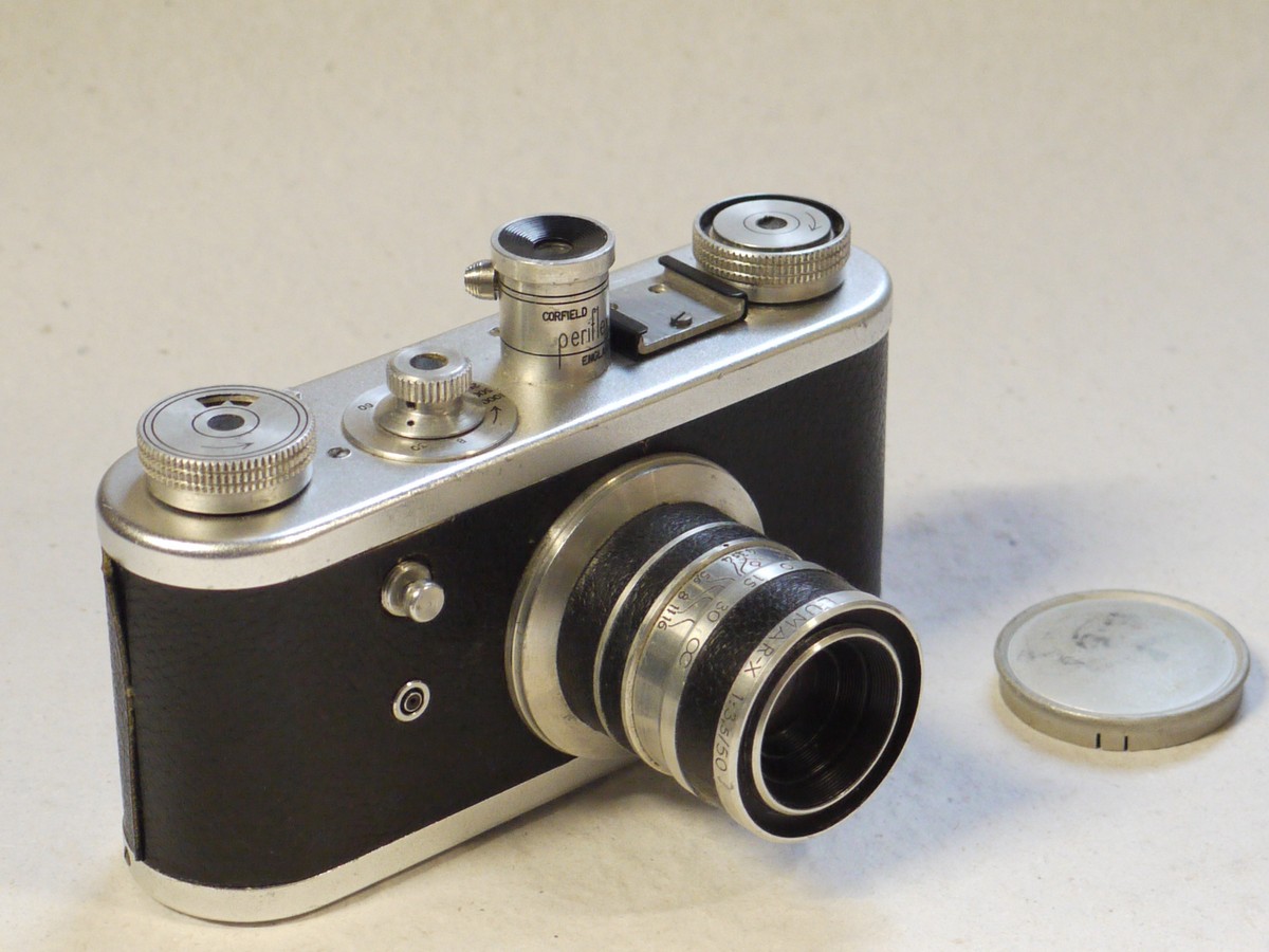 mwclassiccameras-20250131-135 Corfield Periflex I Leica Copy, chrome, L39, + 50mm f3.5 Lumar-X lens with front cap