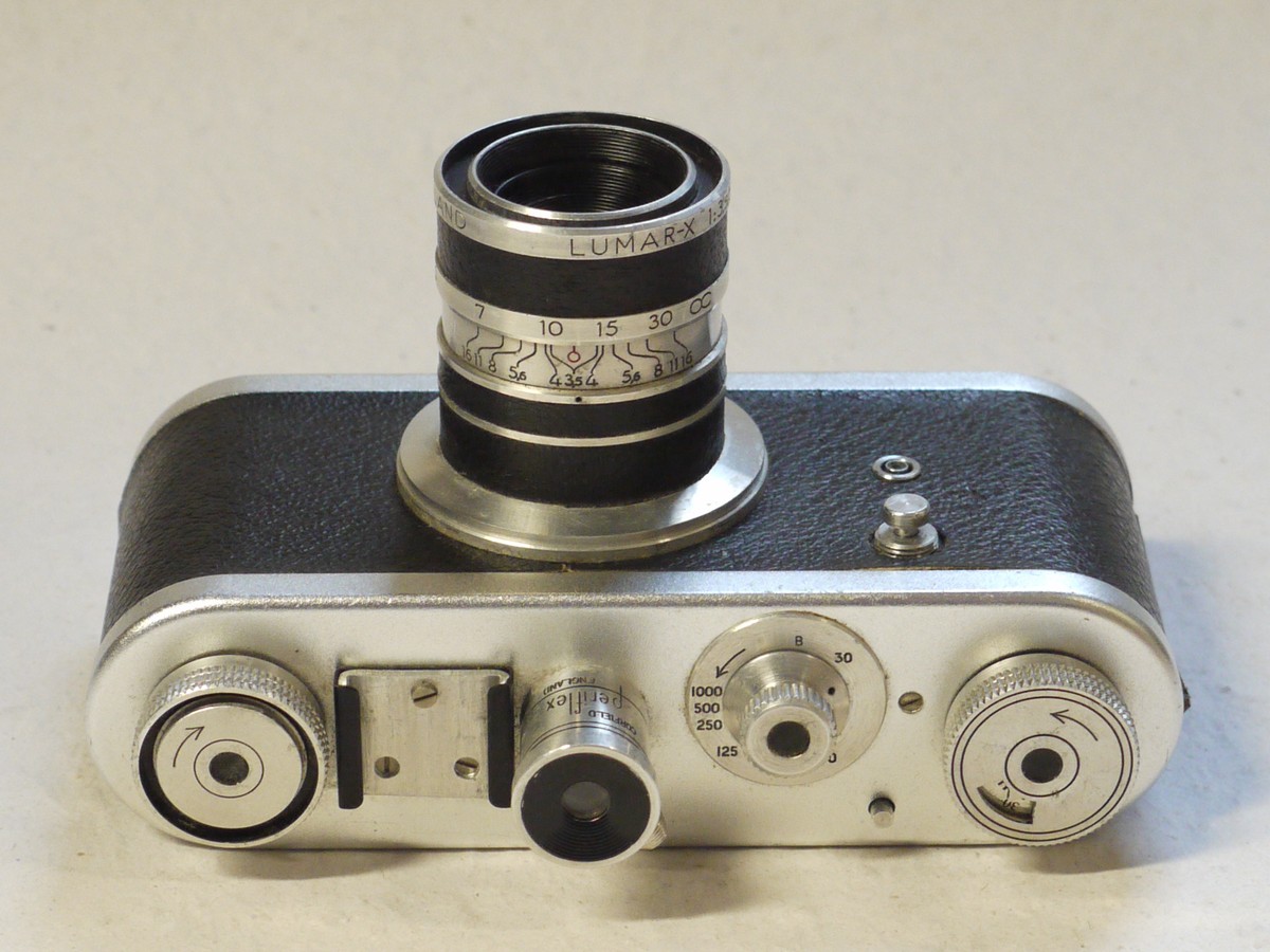 mwclassiccameras-20250131-138 Corfield Periflex I Leica Copy, chrome, L39, + 50mm f3.5 Lumar-X lens with front cap