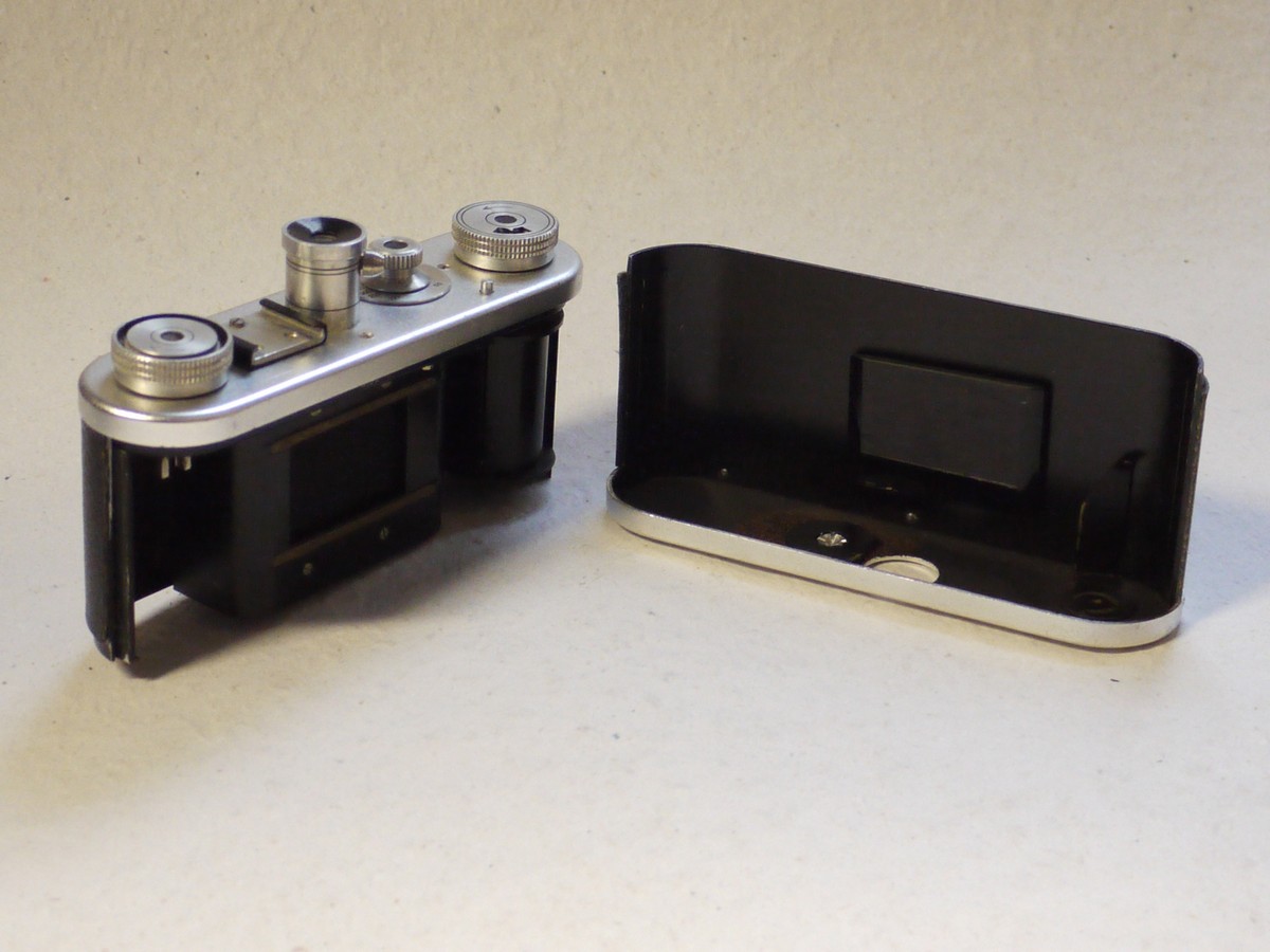 mwclassiccameras-20250131-141 Corfield Periflex I Leica Copy, chrome, L39, + 50mm f3.5 Lumar-X lens with front cap