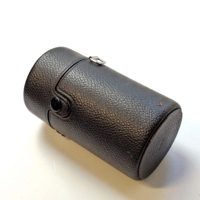 Pentax Original leather lens case for the 135mm f3.5 & 120mm f2.8 Takumar M42 lens. 130x72mm
