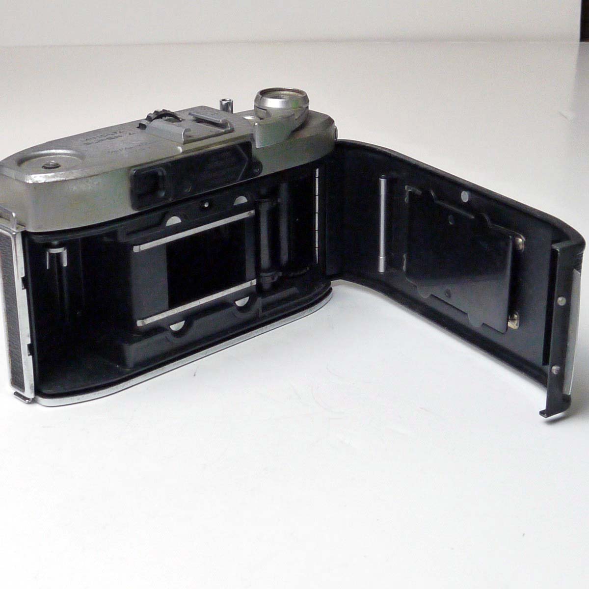 mwclassiccameras-20250228-172 Minolta Super A 35mm Copupled Rangefinder camera + Chitoko 5cm f2 Super Rokkor inbterchangeable lens. UNCOMMON CAMERA & F2 LENS. NEEDS REPAIR/CLEANING