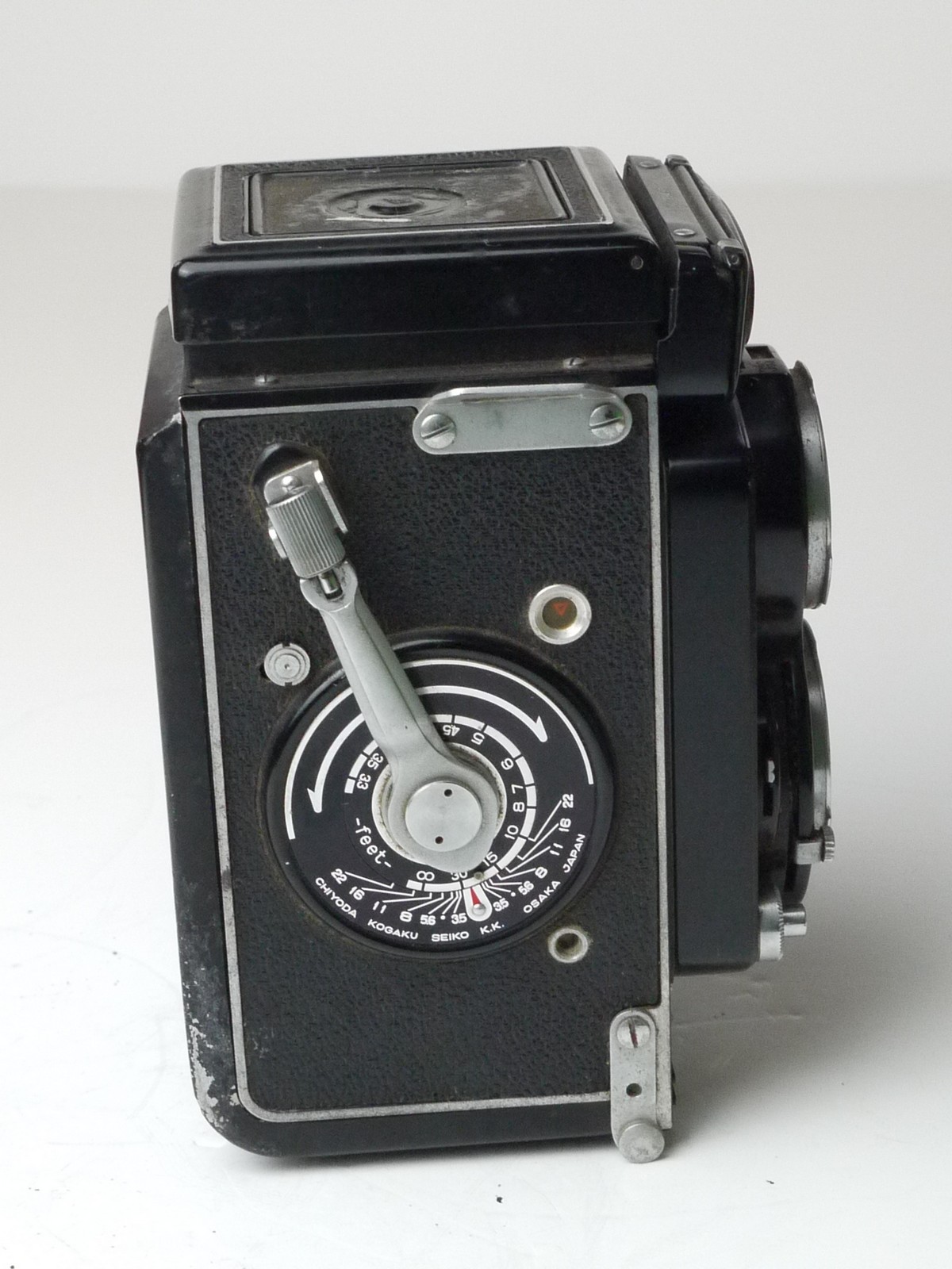 mwclassiccameras-20250314-195 Minolta Autocord 6x6 TLR with 75mm f3.5 Rokkor lens in Seikosha-MX shutter.