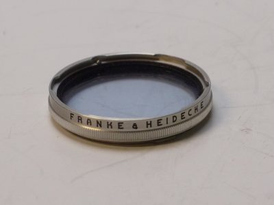 Rollei Bayonet 3 Blue B2 light blue filter (for f2.8 Planar & Xenotar Rolleiflex TLR lenses)