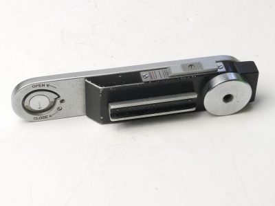 Leitz chrome baseplate for IIIc/IIIf with sockets for flash lead & fixing rail