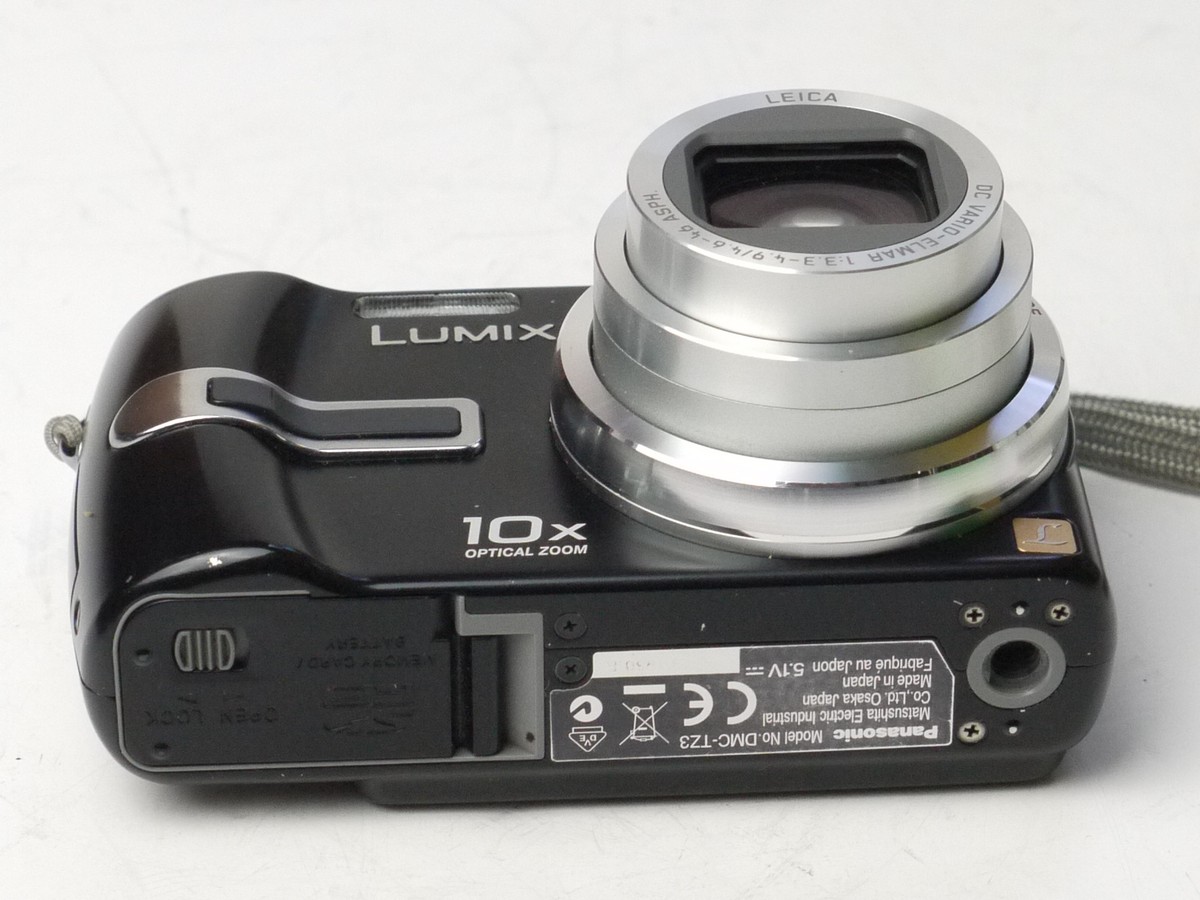 mwclassiccameras-20250321-66 Panasonic Lumic DMC-TZ3 7.2MP Digital Compact camera with Leica 4.6-46mm f3.3-4.9 DC Vario Elmar 10X Optical Zoom + Two Batteries, Lumix Charger, strap & Tamrac Case