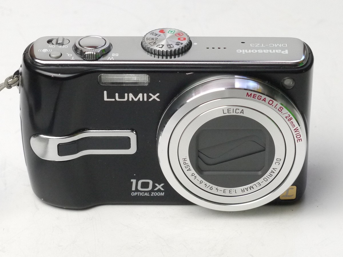 mwclassiccameras-20250321-67 Panasonic Lumic DMC-TZ3 7.2MP Digital Compact camera with Leica 4.6-46mm f3.3-4.9 DC Vario Elmar 10X Optical Zoom + Two Batteries, Lumix Charger, strap & Tamrac Case