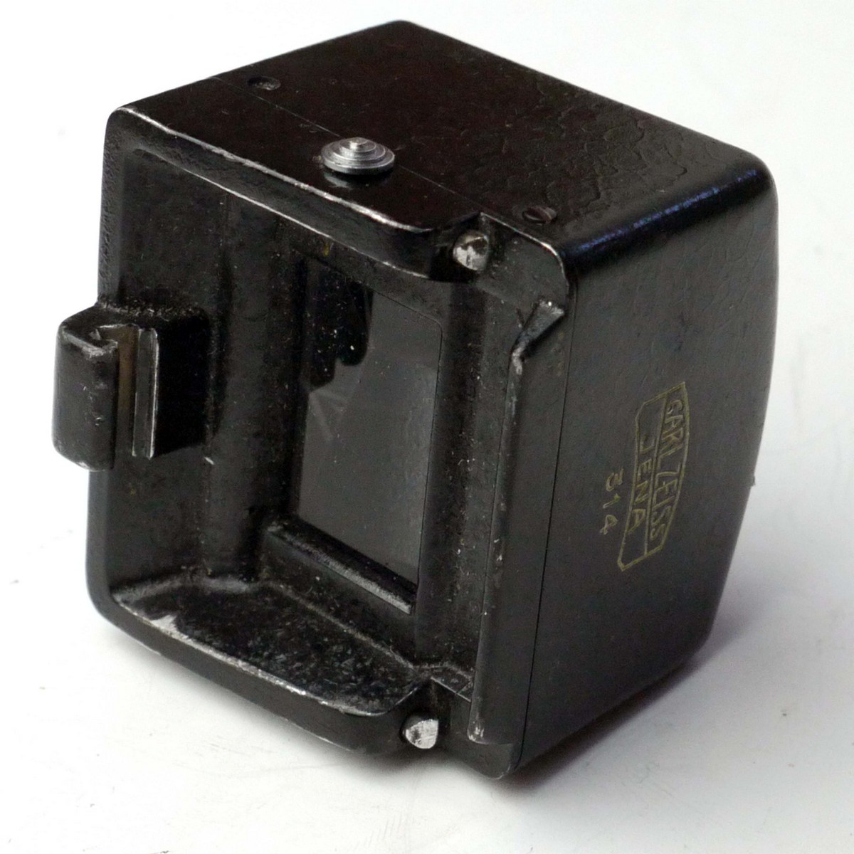 mwclassiccameras-20250404-245 Exakta Carl Zeiss Jena Prism finder for Kine Exakta, with Knob on rear for Switching from Distance to Close-Up focusing. UNCOMMON