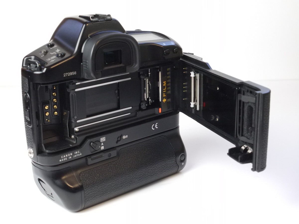 mwclassiccameras-20250411-6 Canon EOS-1n RS 35mm SLR body, fixed mirror version with fast 10 frames per second. With AA Battery holder & body cap. UNCOMMON
