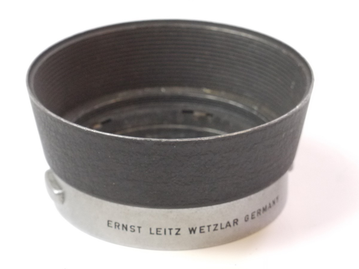 mwclassiccameras-20250418-41 Leitz clip-on metal lens hood for 50mm f1.4 Summilux M lens (XOOIM)