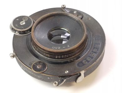 Berthiot Trousse 230mm Eurygraphe Series IV c lens in Compur shutter with Iris Diaphragm. Part of a Combination Trousse lens