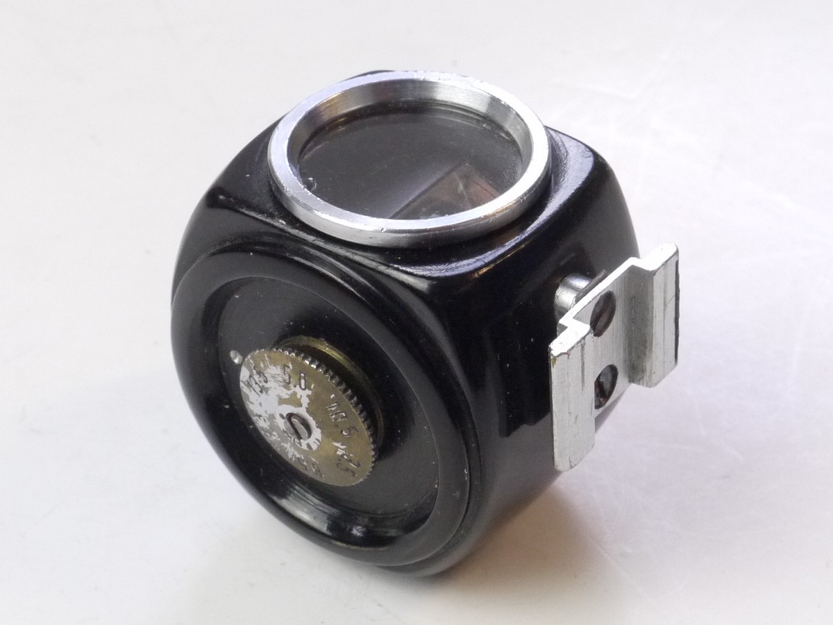 mwclassiccameras-20250425-176 Unbranded Multi Shoe finder, barrel shaped, with dial settings for 35, 50, 73, 85 & 135mm, with parrallax correction