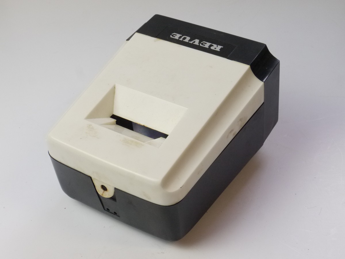 mwclassiccameras-20250425-68 Revue Battery Operated Table Top 35mm Colour Slide Viewer in Original Box