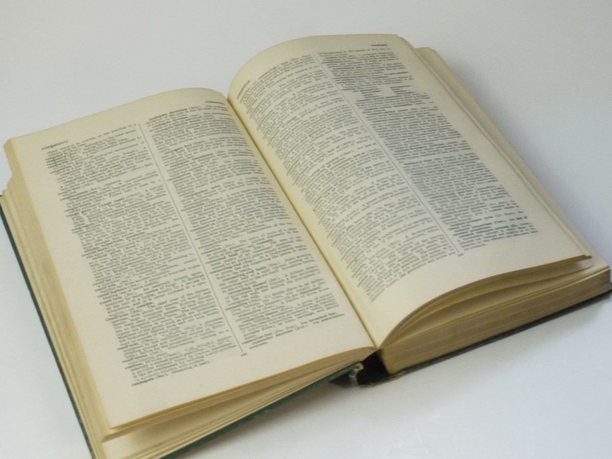 mwclassiccameras-20250502-134 Chambers Technical Dictionary c1944, Edited by Tweney & Hughes. Hardback. 974 pages in English
