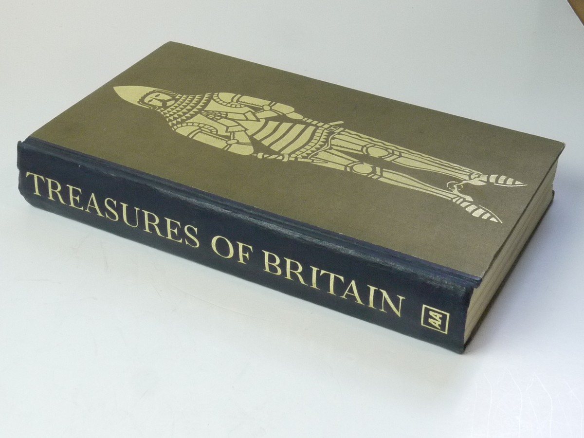 mwclassiccameras-20250502-145 Treasures of Britain, (AA Publication). 1st Edition 1967. Hardback. 680 pages (including maps) in English