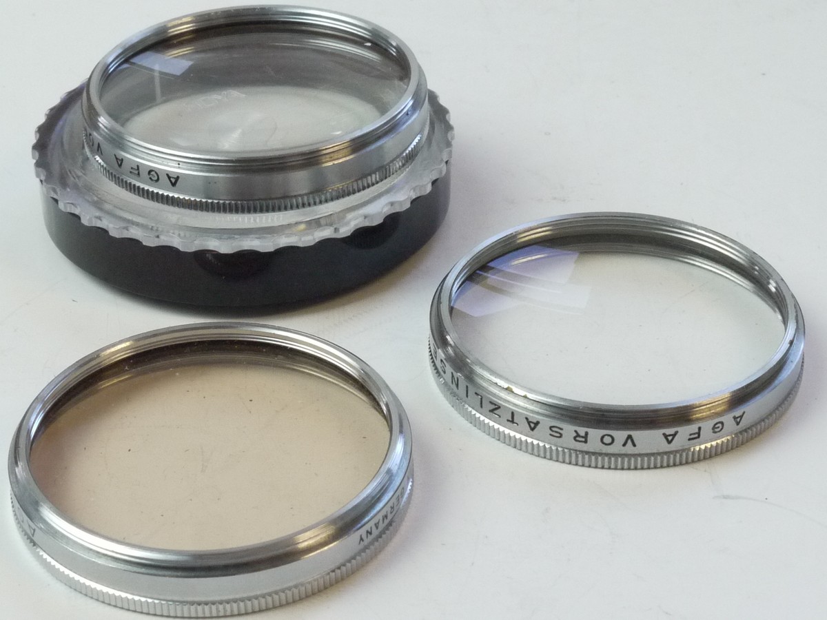 mwclassiccameras-20250502-274 Agfa set of Three 46mm Screw-in filters (R1.5 Clear, Close-Up 1 & Close-Up 2) with one keeper case