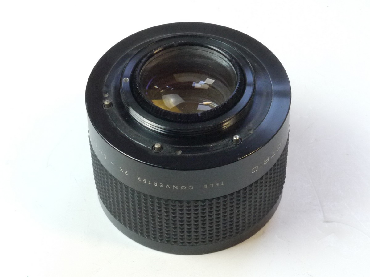 mwclassiccameras-20250502-58 Pentacon electric 2X Teleconverter Tube 1:1, M42 electric mount + caps & pouch case