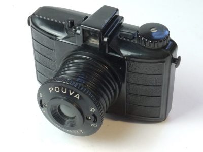 Pouva Start 6x6 on 120 Black Bakelite Rigid Type camera with Helically Extending front lens