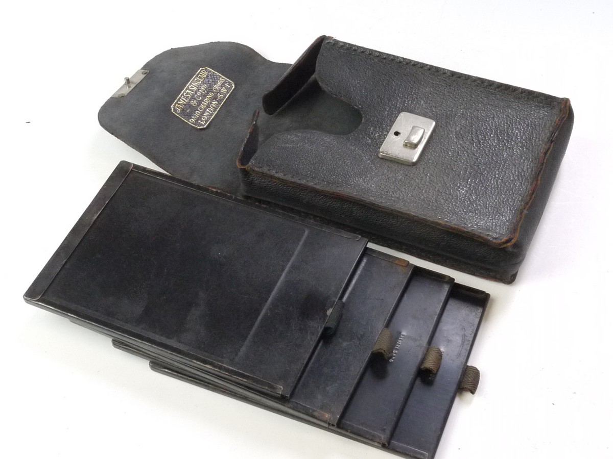 mwclassiccameras-20250523-118 James Sinclair & Co London Leather case with set of Four 10x8cm Cut-Film holders