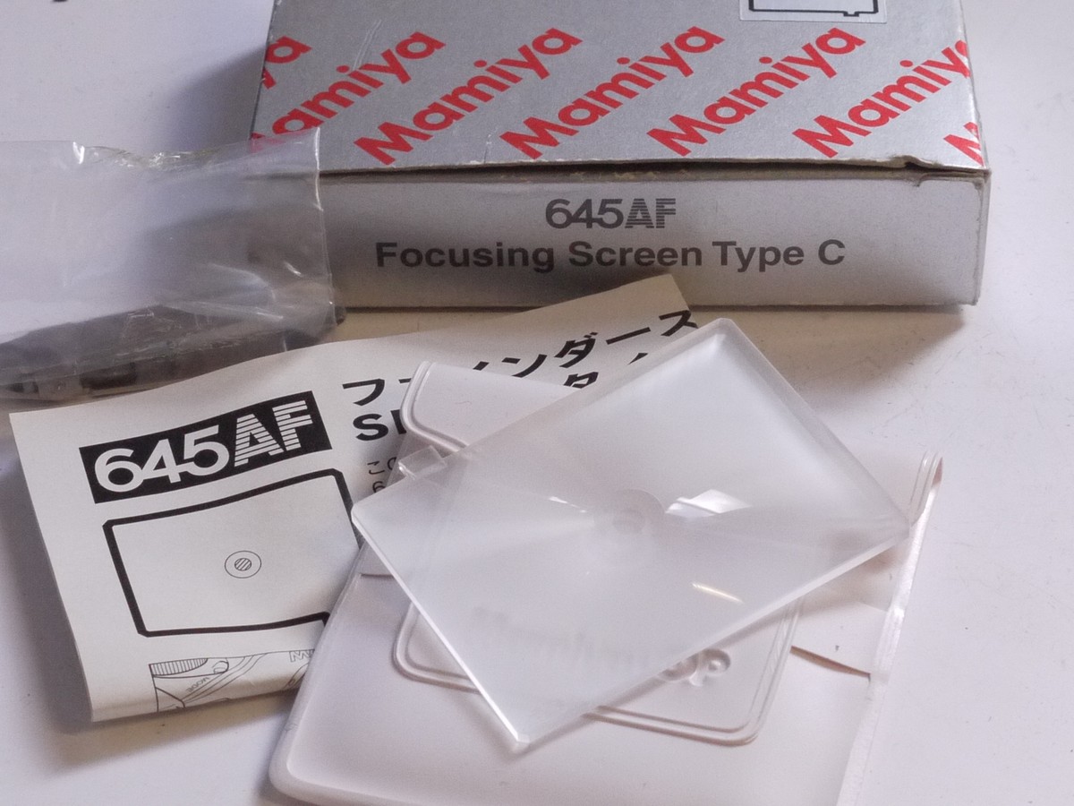 mwclassiccameras-20250523-133 Mamiya 645AF Focusing Screen Type C (Matte/Microprism) + Tweezers, Instructions, Wallet case & Box