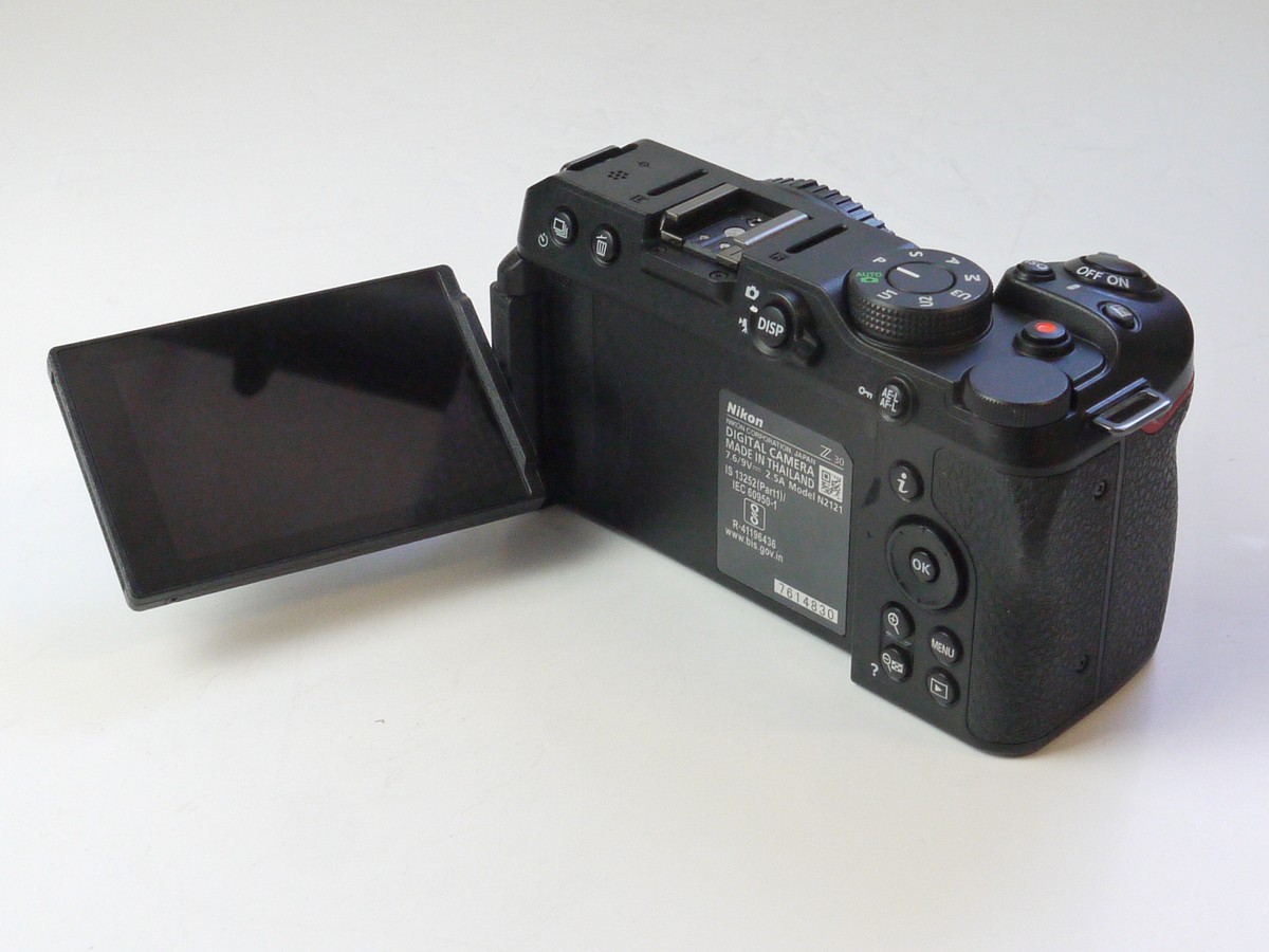 mwclassiccameras-20250523-6 Nikon Z30 20.8MP Digital Mirrorless camera Body, with Nikon EN-EL25 Battery, Nikon MH-32 Charger, Nikon body Cap & Nikon Back Neck Strap