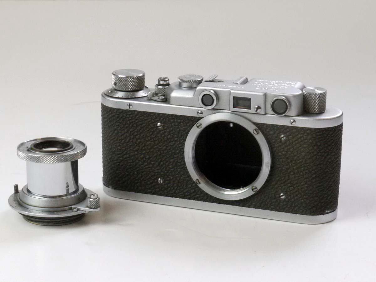 mwclassiccameras-20250530-125 Fed I Leica II Copy (No.110494) + Fed 50mm f3.5 chrome collapsible L39 RF coupled lens & plastic front cap