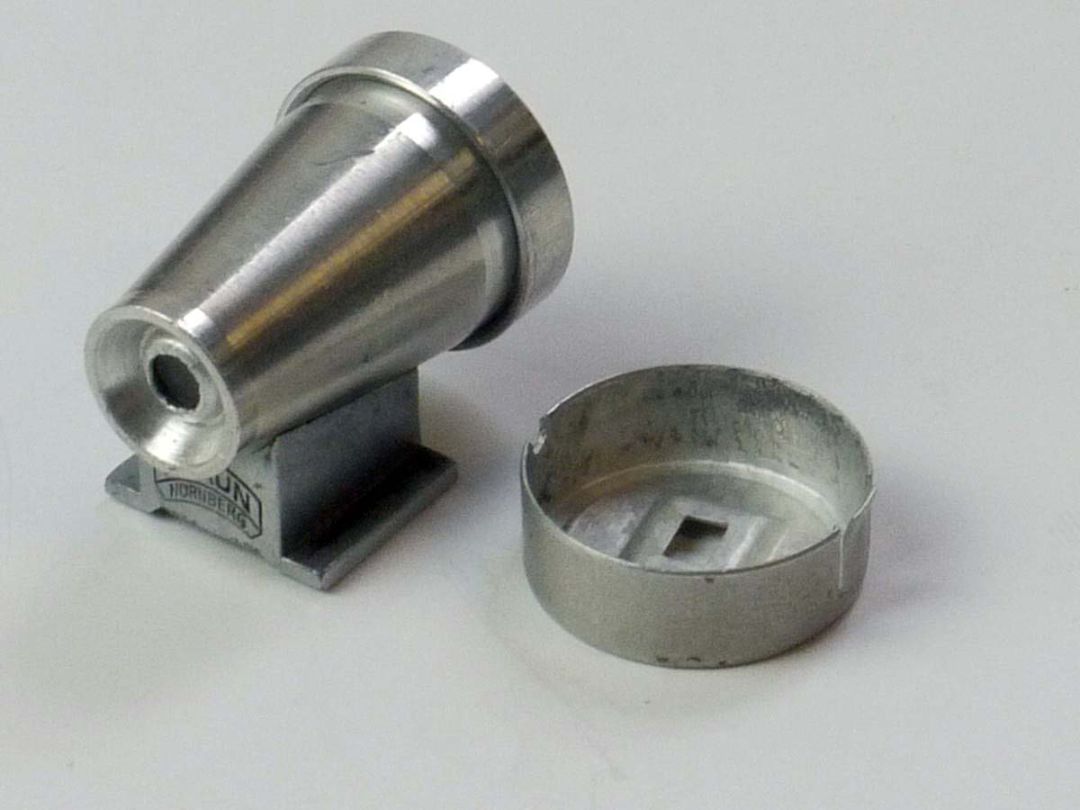 mwclassiccameras-20250530-166 Braun Accessory Shoe finder for Paxette 38mm lens, with removable 85mm front mask.